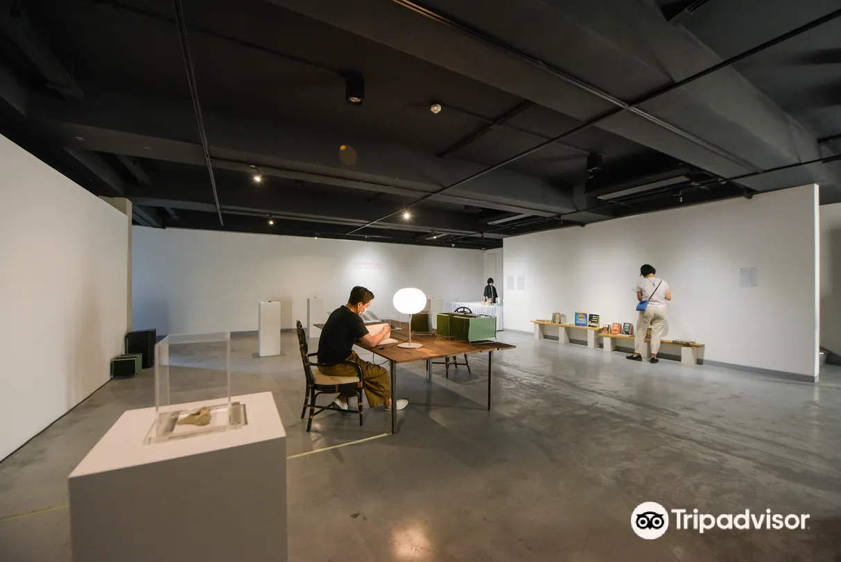 1_Adler Subhashok Gallery