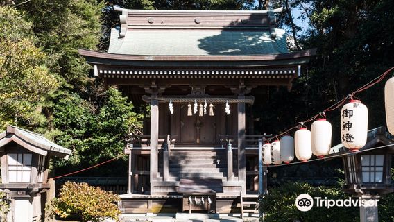 Katase Suwa Shrine