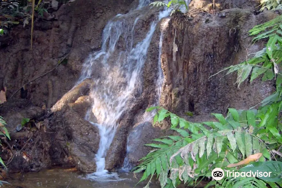 Namtok Huai Rong Waterfall