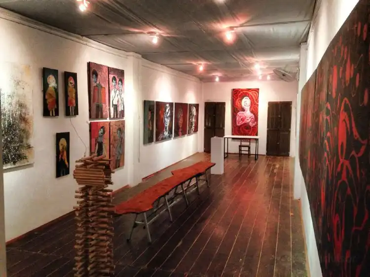 Hotel dekat Sangker Gallery