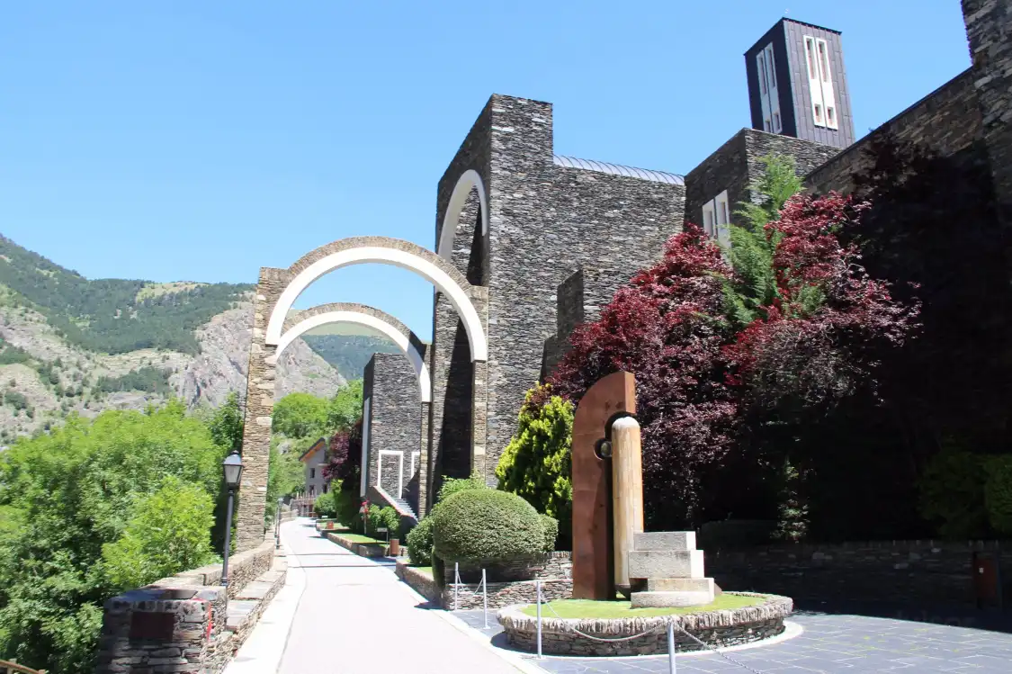 Hotels near Sanctuary Basilica of Our Lady of Meritxell