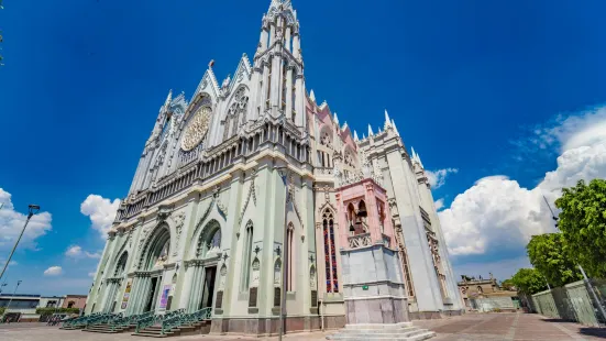 Templo expiatorio del Sagrado Corazon de Jesus