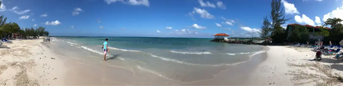 Hotels near Blue Waters Beach Club