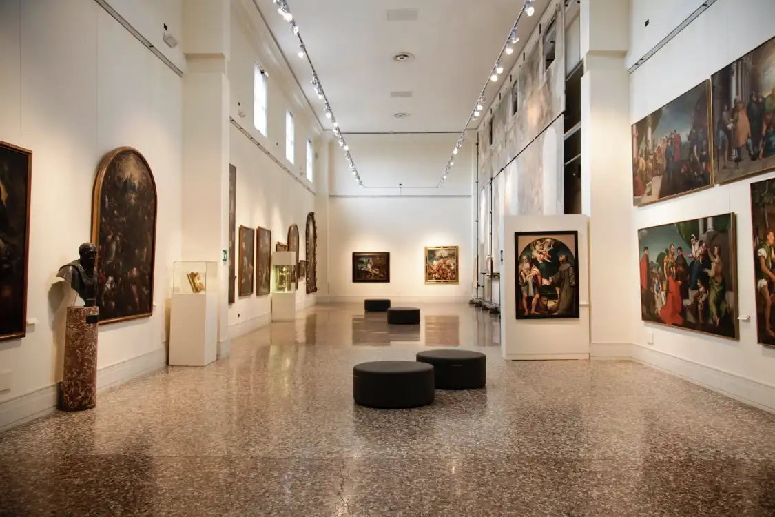 Các khách sạn gần Museo Civico