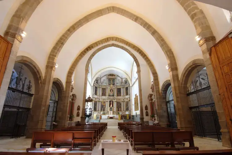 Hôtels à : Higuera la Real