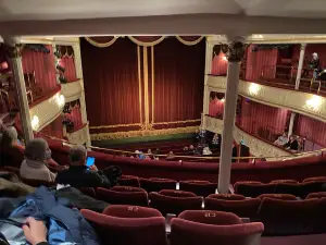 travel guide to bath Theatre Royal, Bath