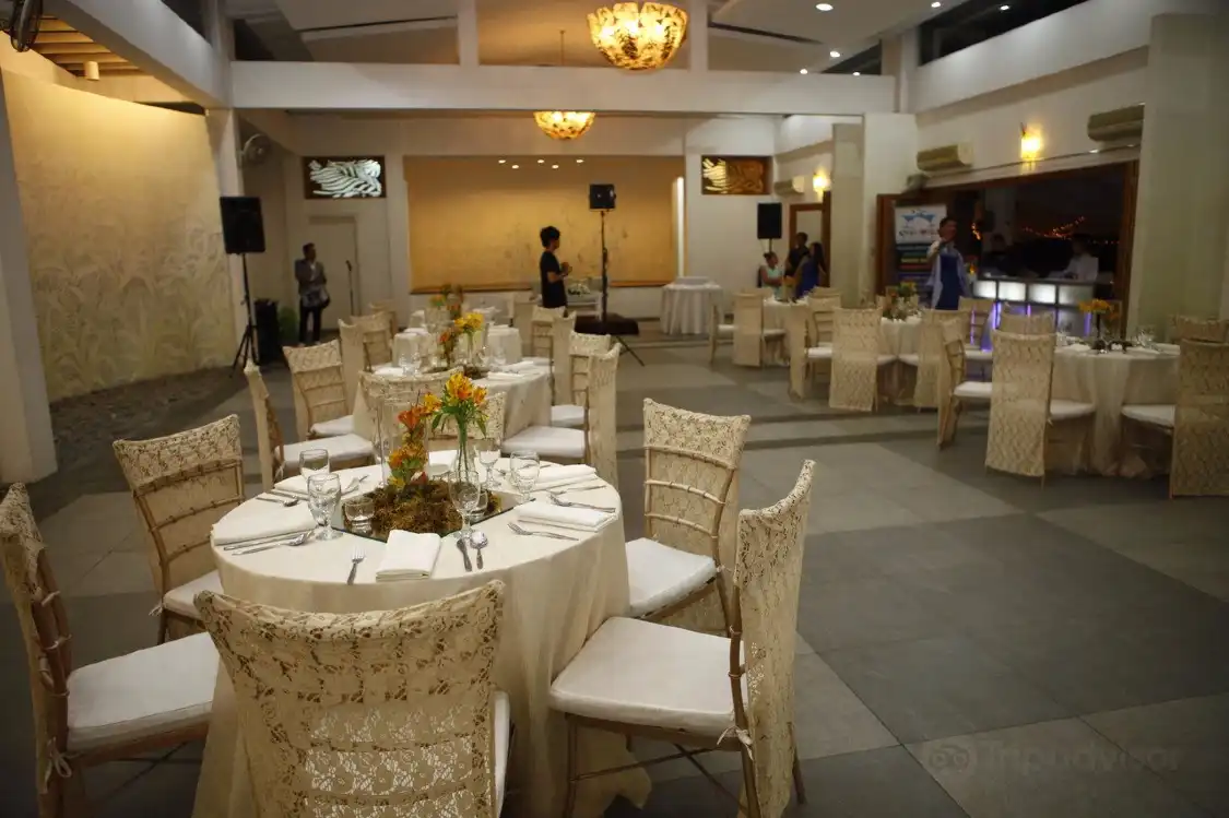 Hotels near Jardin de Miramar Events Venue