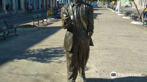 Estatua de Benny More