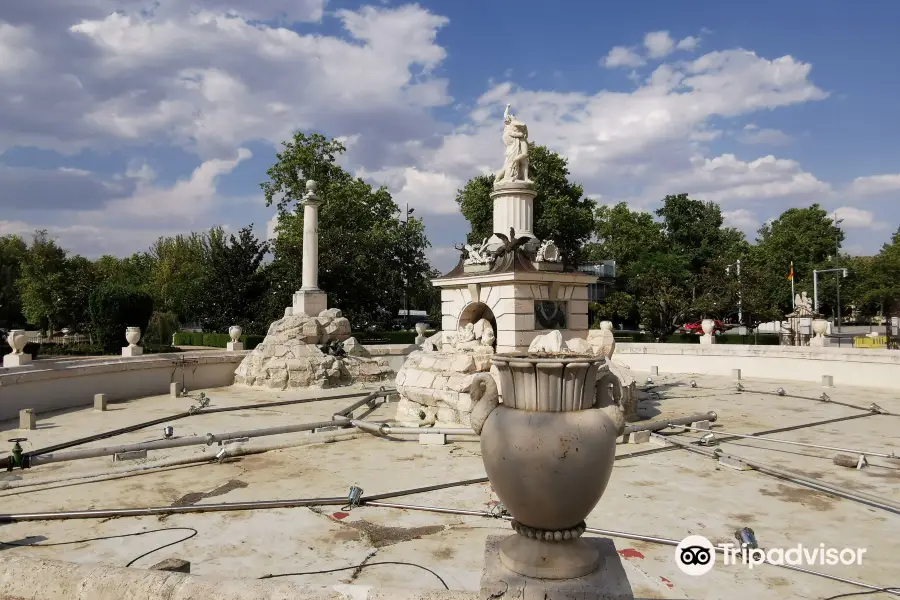 Fuente de Hercules y Anteo