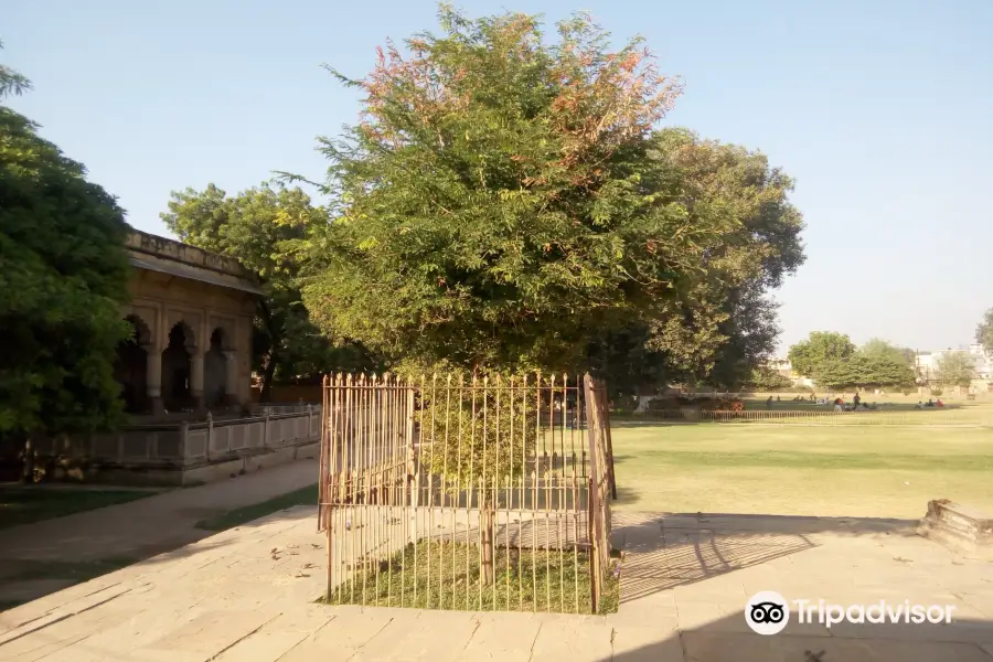 Tomb of Mohammad Ghaus