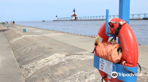 St Joseph North Pier Inner Lighthouse