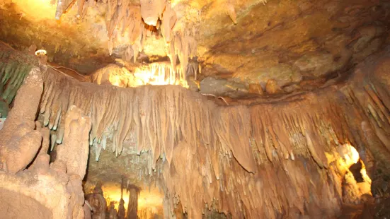 Bull Shoals Caverns