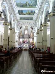 Basilica Menor Del Senor De Los Milagros