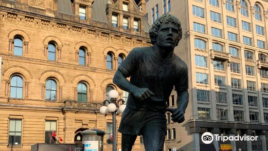 Terry Fox Statue