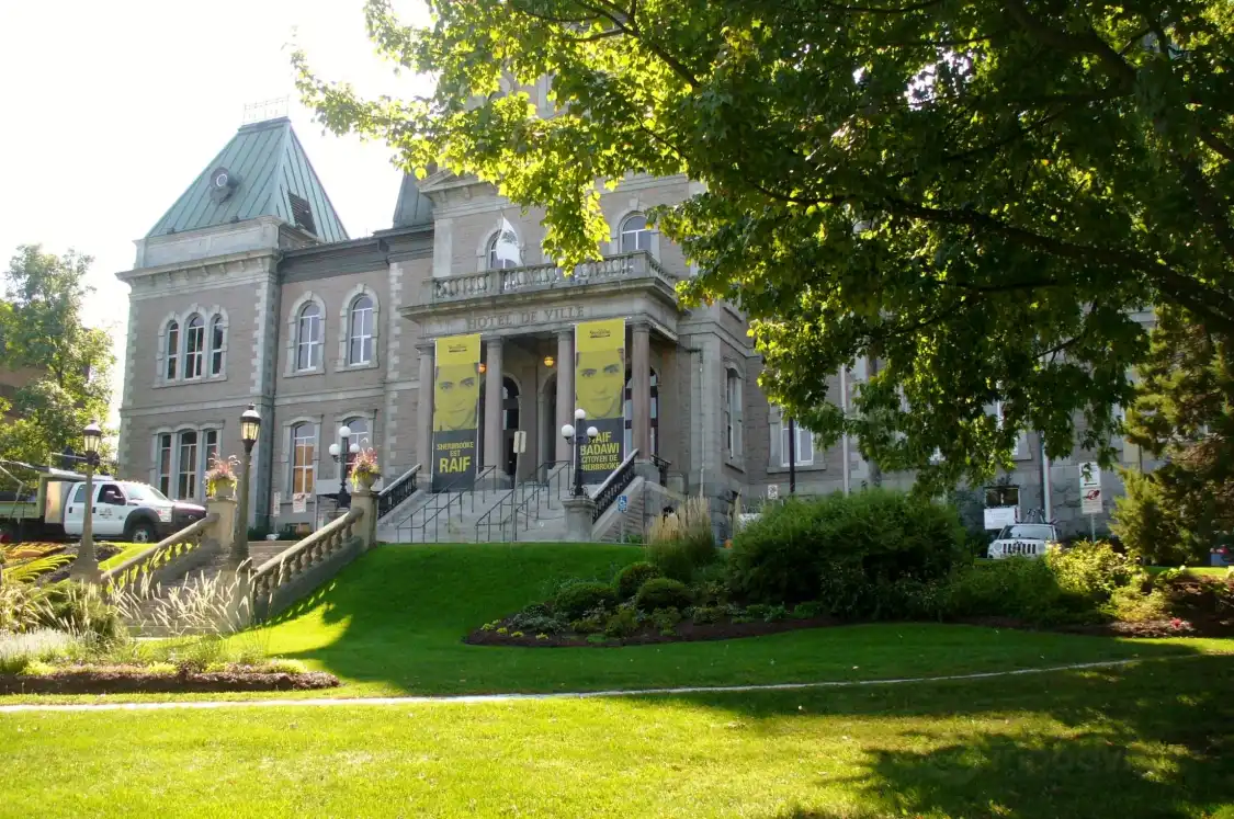 Hotels near Sherbrooke City Hall