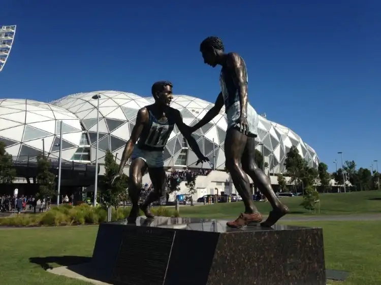 Hotels in der Nähe von John Landy And Ron Clarke - Sportsmanship Statue