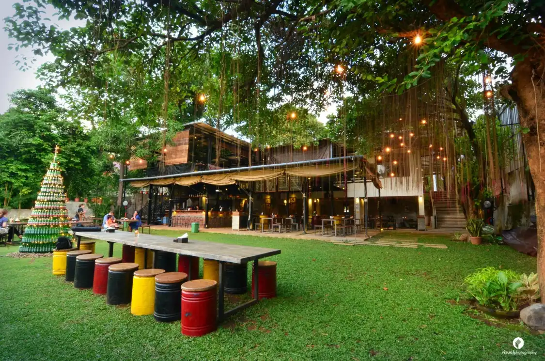 Hotels near Sakapatat Beer Garden & Resto