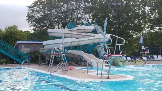 Splash Landing Aquatic Center