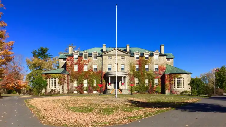 Hôtels à proximité de : Old Government House