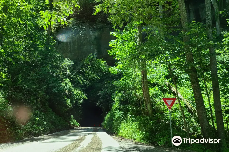 Nada Tunnel