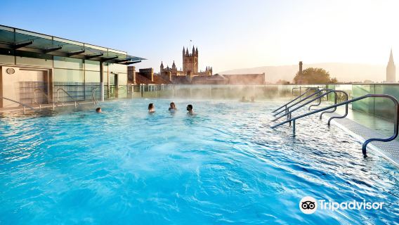 Stonehenge, Roman Baths, Bath Abbey, and Thermae Bath Spa one-day tour