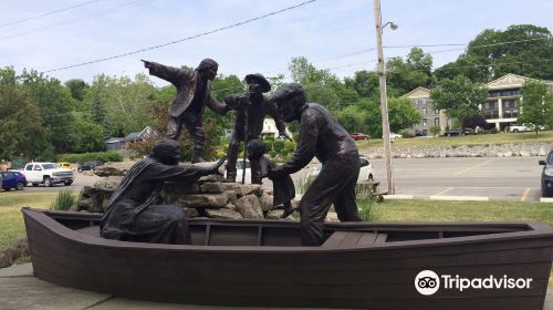 Freedom Crossing Monument