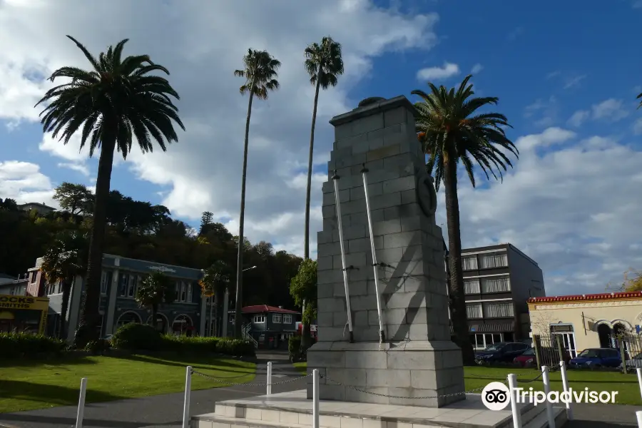 Memorial Square