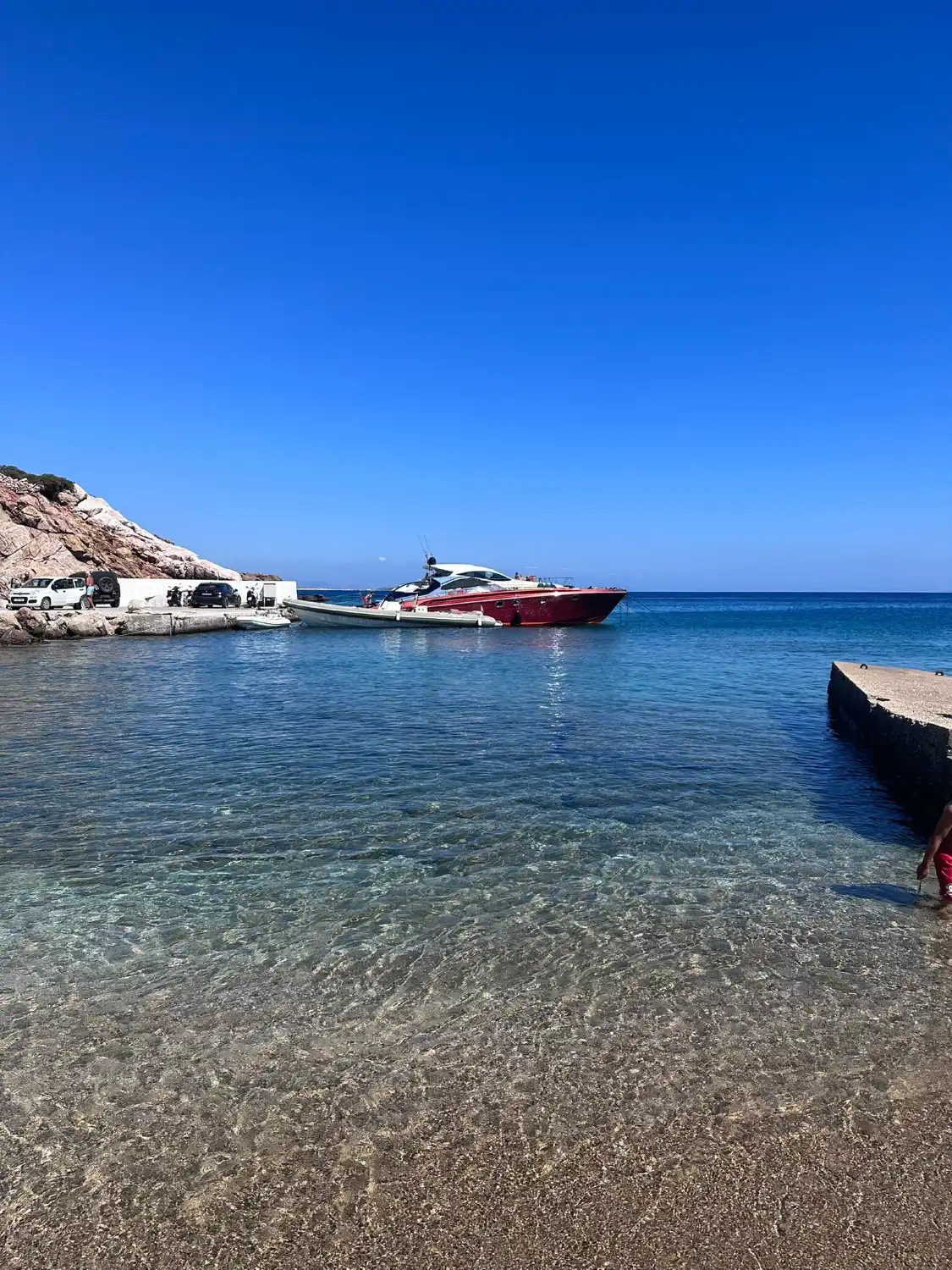 Hotels near Apantima Beach
