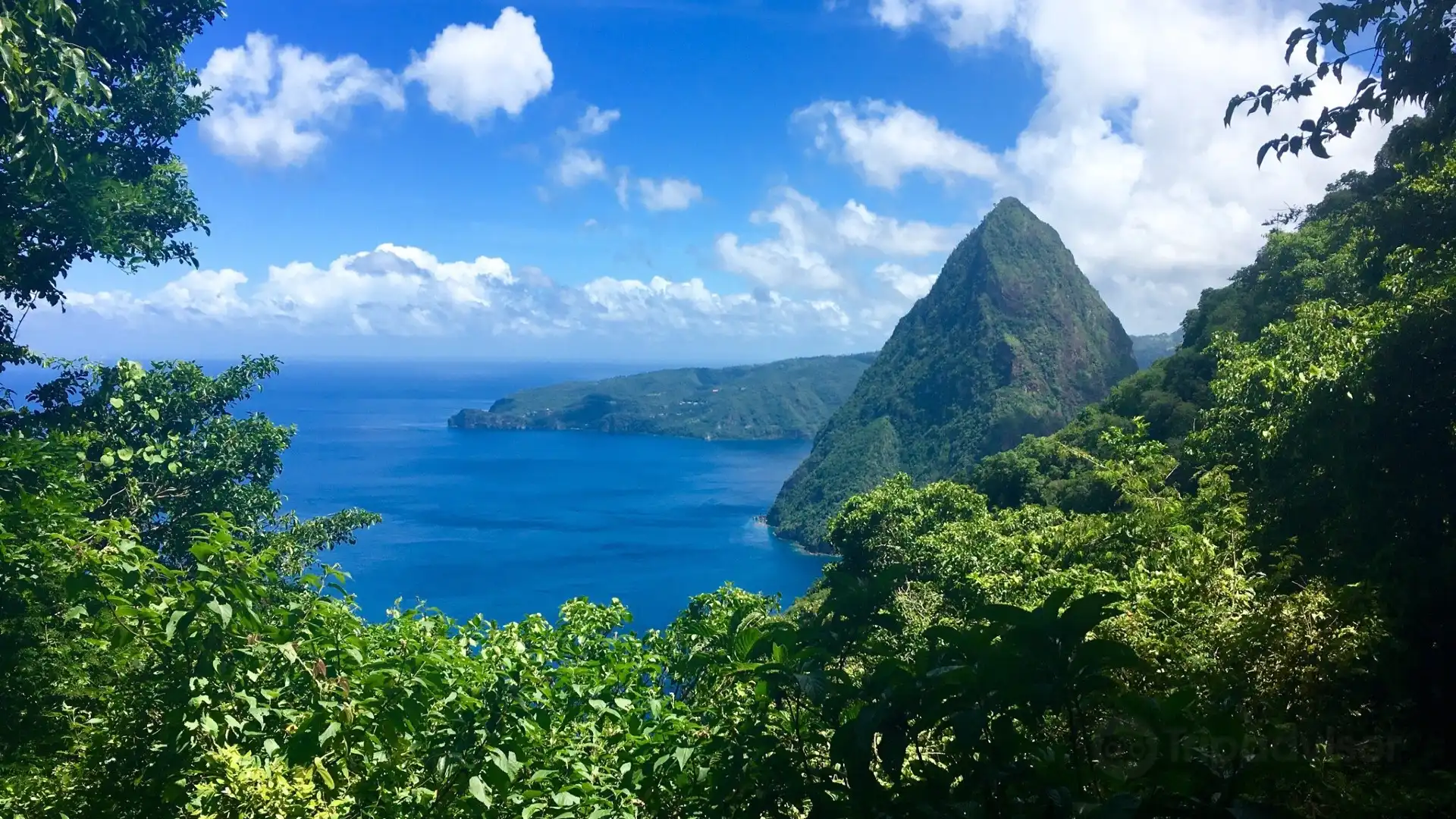 Hotels near Pitons