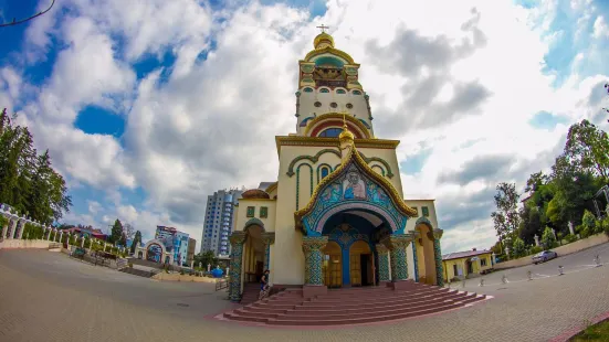 Svyatogo Ravnoapostolnogo Knyazya Vladimira Temple