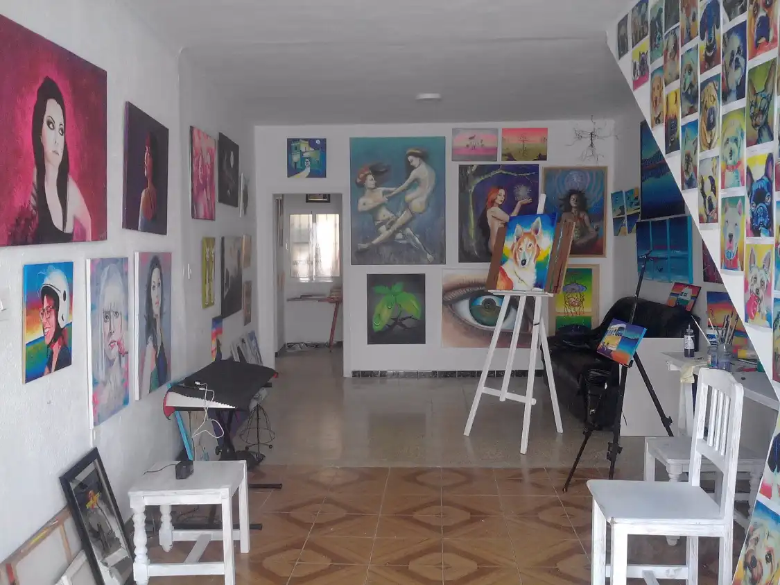 Hotels near El Taller Del Arte