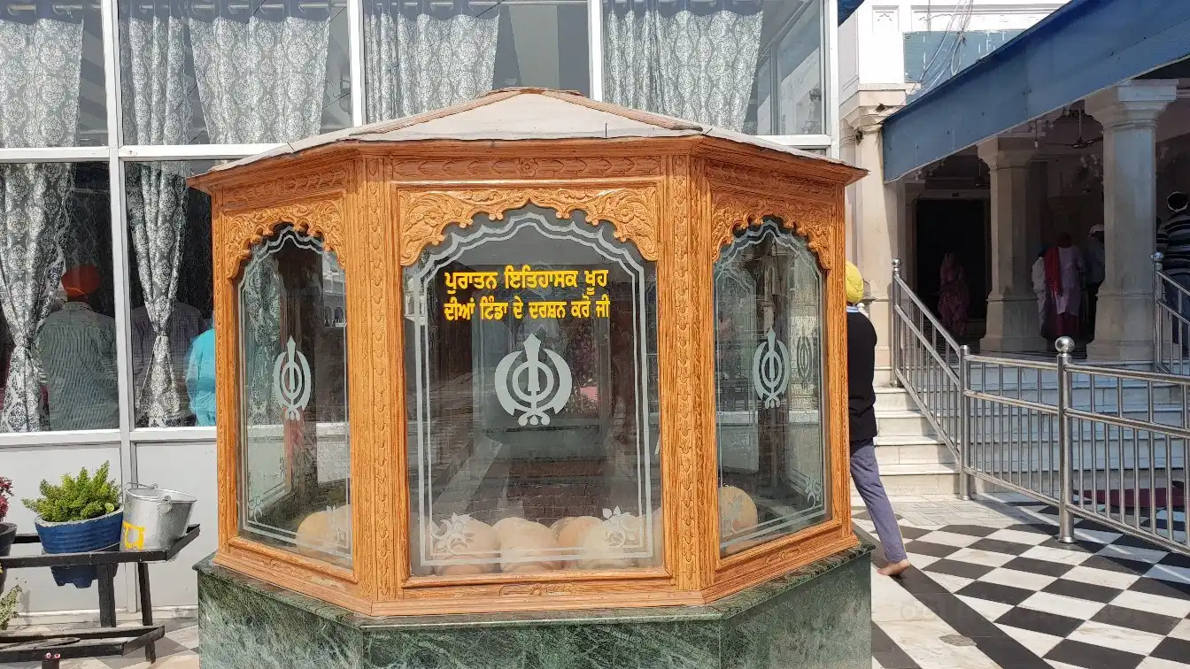 Hotels near Gurudwara Bir Baba Budha Sahib