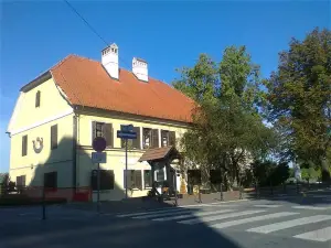 Mali Kaptol