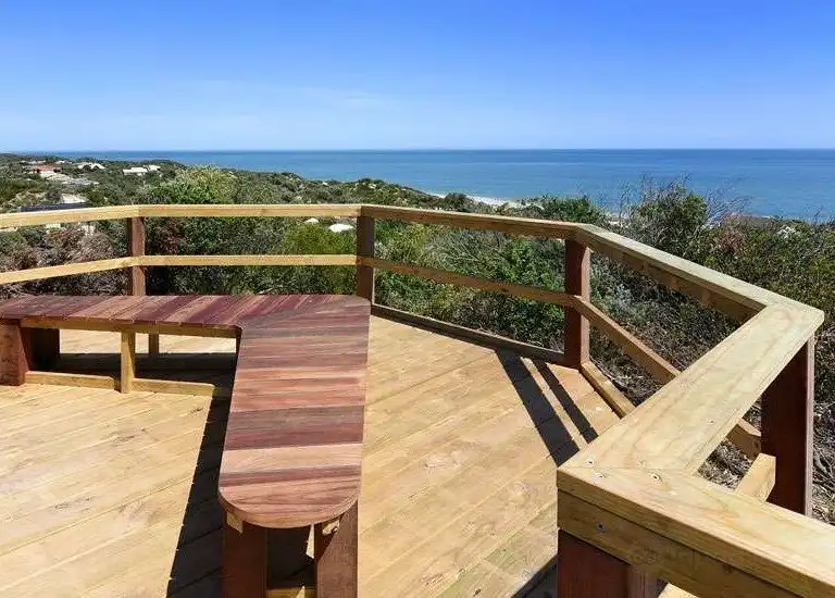 Hotels near Peppermint Grove Beach Lookout