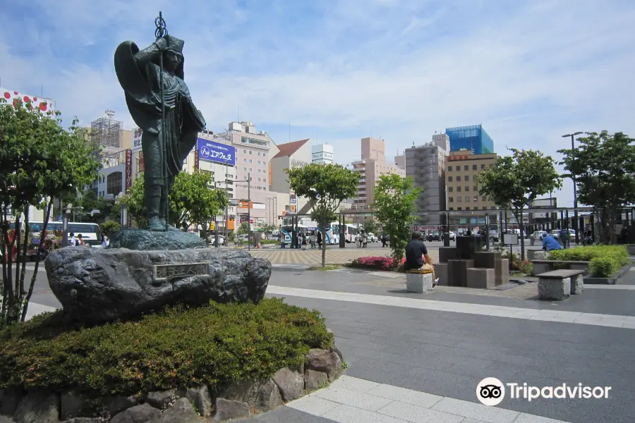 Statue of Banryu Shonin