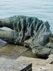 Monument to the Partisan Woman