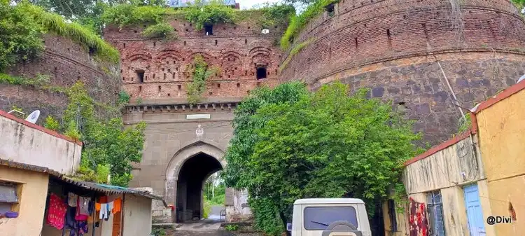 Talegaon Dābhāde