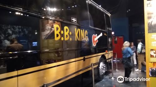 B.B. King Museum & Delta Interpretive Center - B.B. King grave