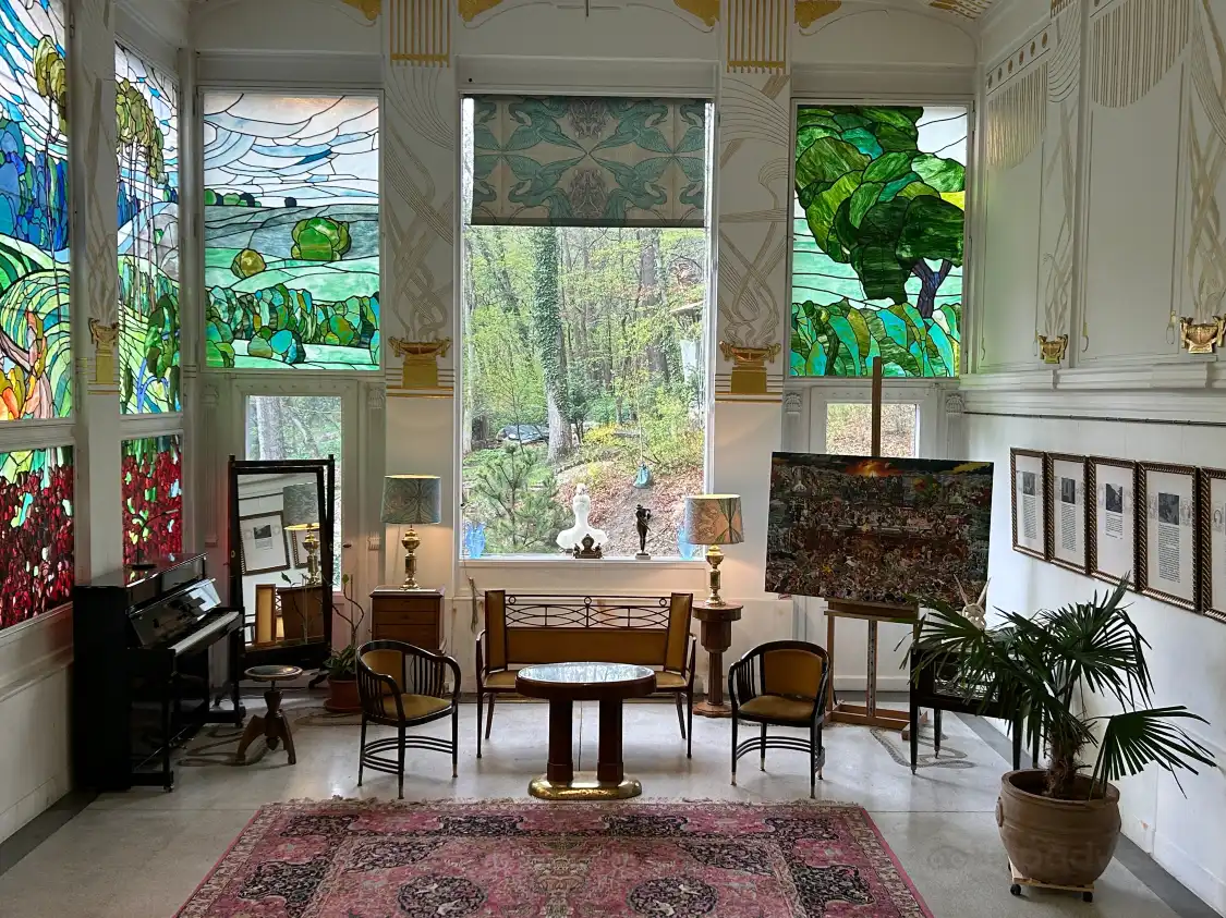 Hotels near Ernst Fuchs Museum