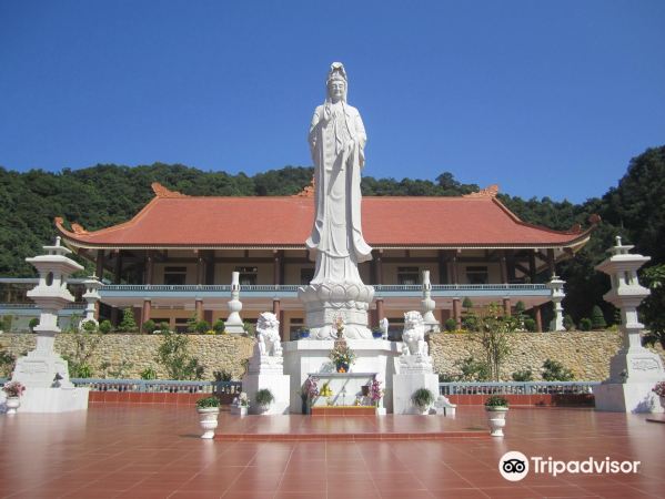 Yen Tu Mountain