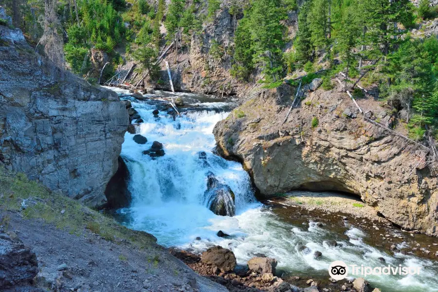 Firehole Canyon Drive