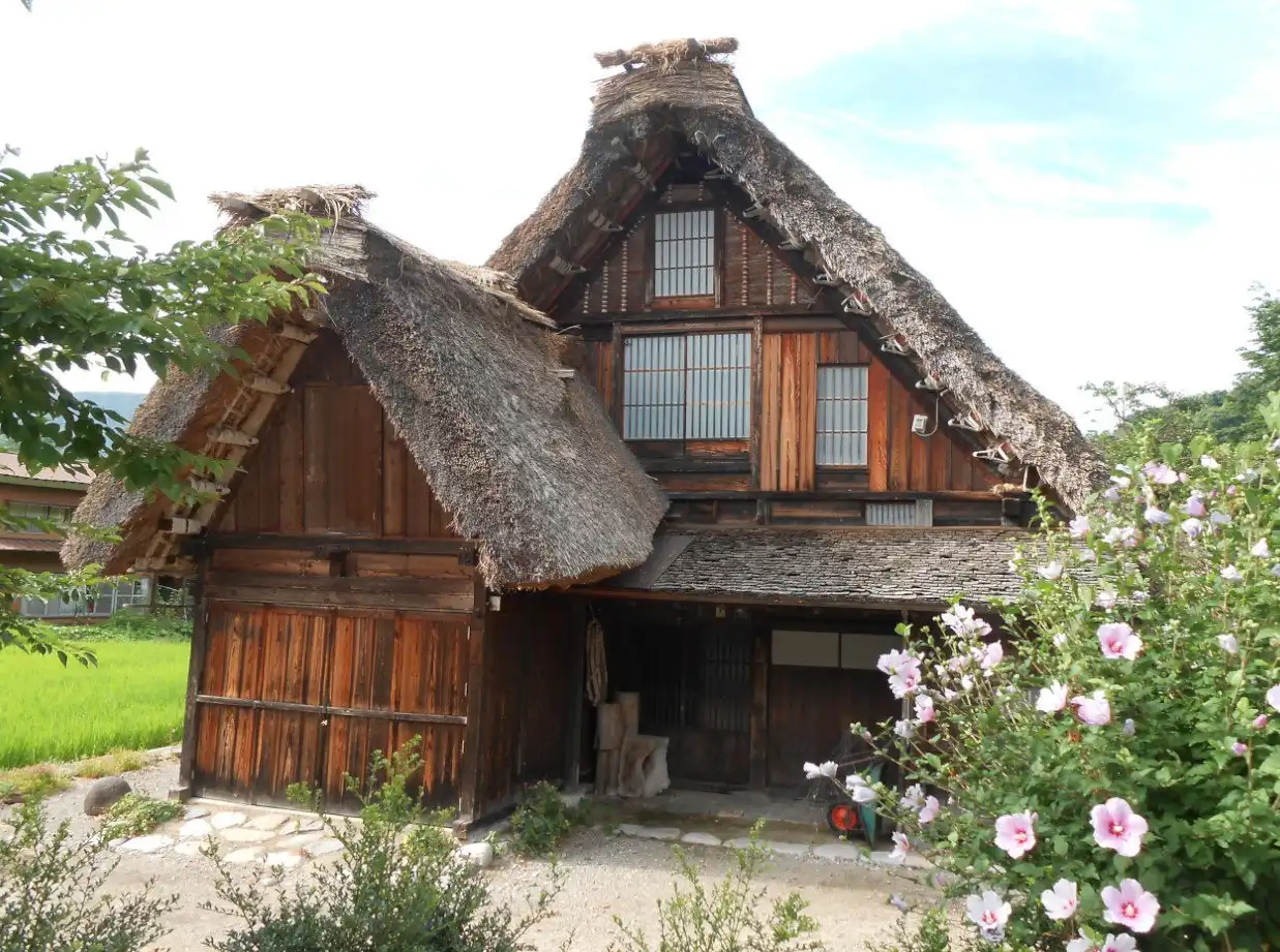 Hotels near Ogimachi