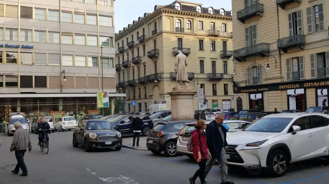 Hotel in zona Monumento a Giuseppe Luigi Lagrange