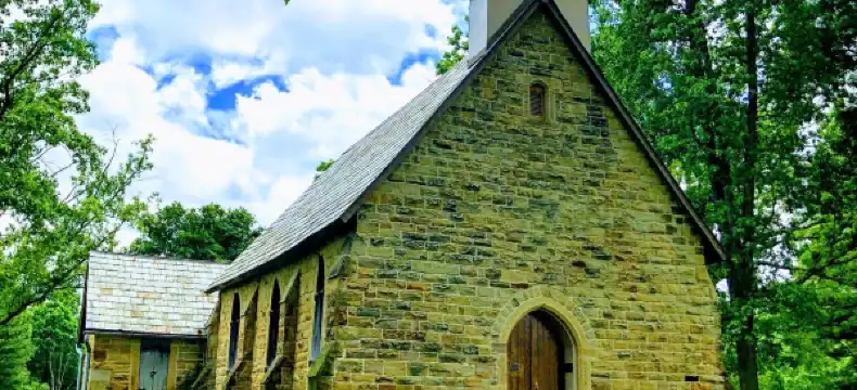 Hotels in Howard Township