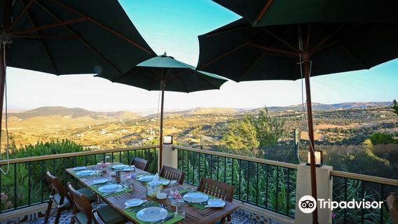 Mountain Breeze Lodge & Resort