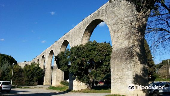 Aqueduc de Castries