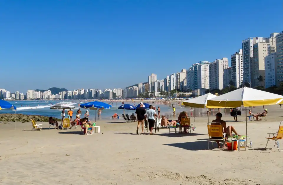 5_Pitangueiras Beach