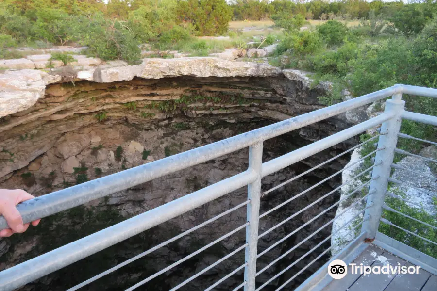 Devil's Sinkhole State Natural Area