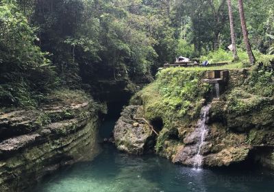 Kangcalanog Falls