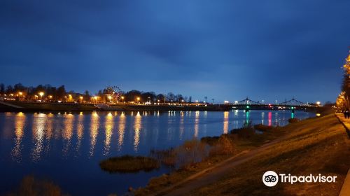 Starovolzhsky Bridge (Old Bridge)